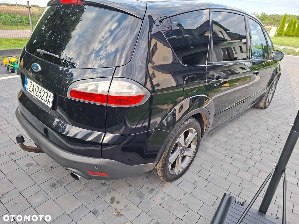 Ford S-Max - 8