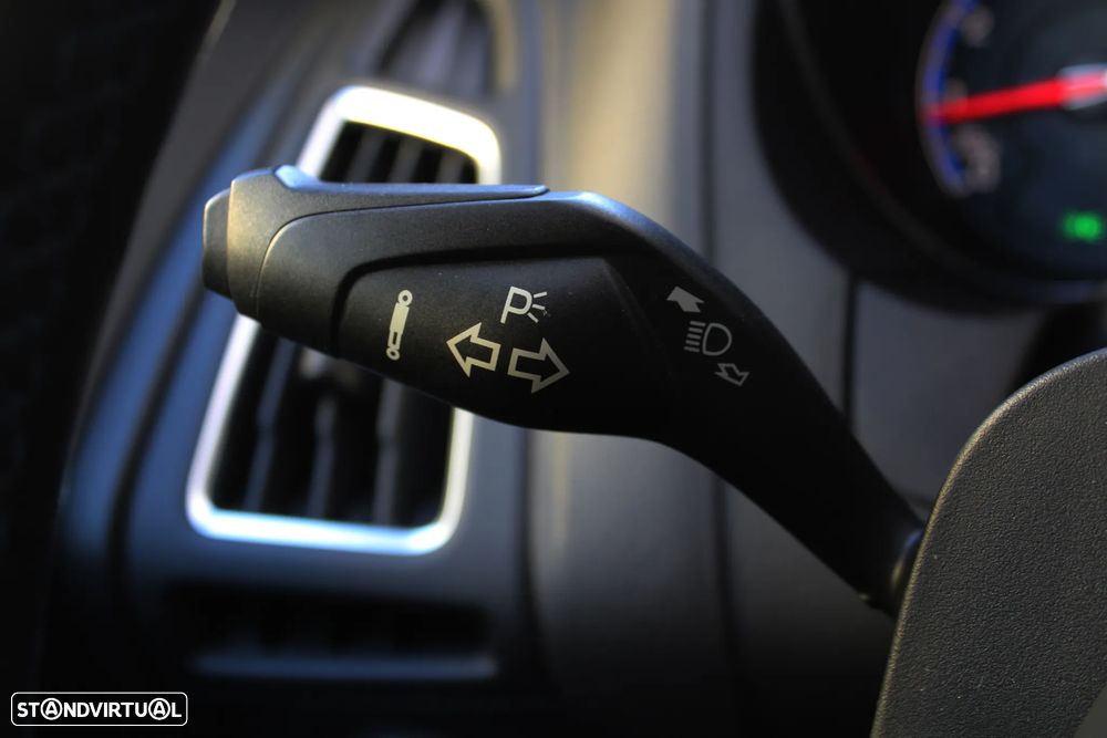 Ford Focus 2.3 EcoBoost S&S 4WD RS - 37