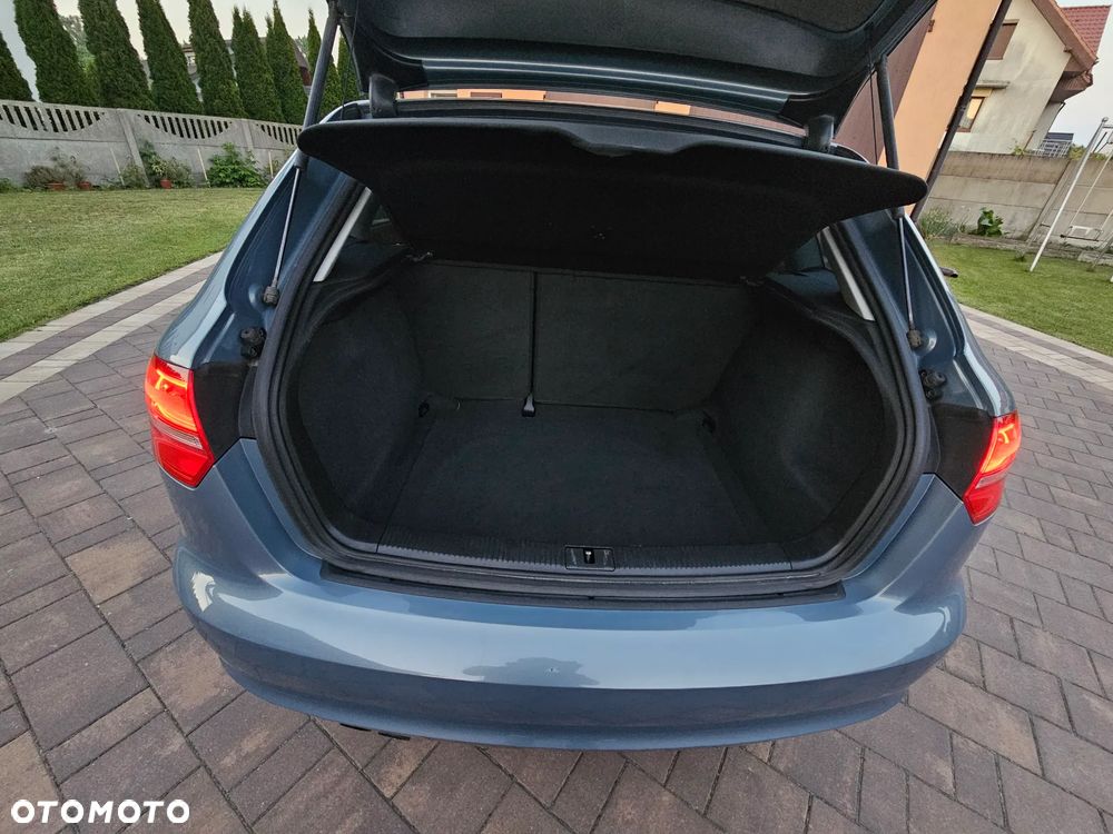 Audi A3 Sportback 2.0 TDI Ambiente - 5
