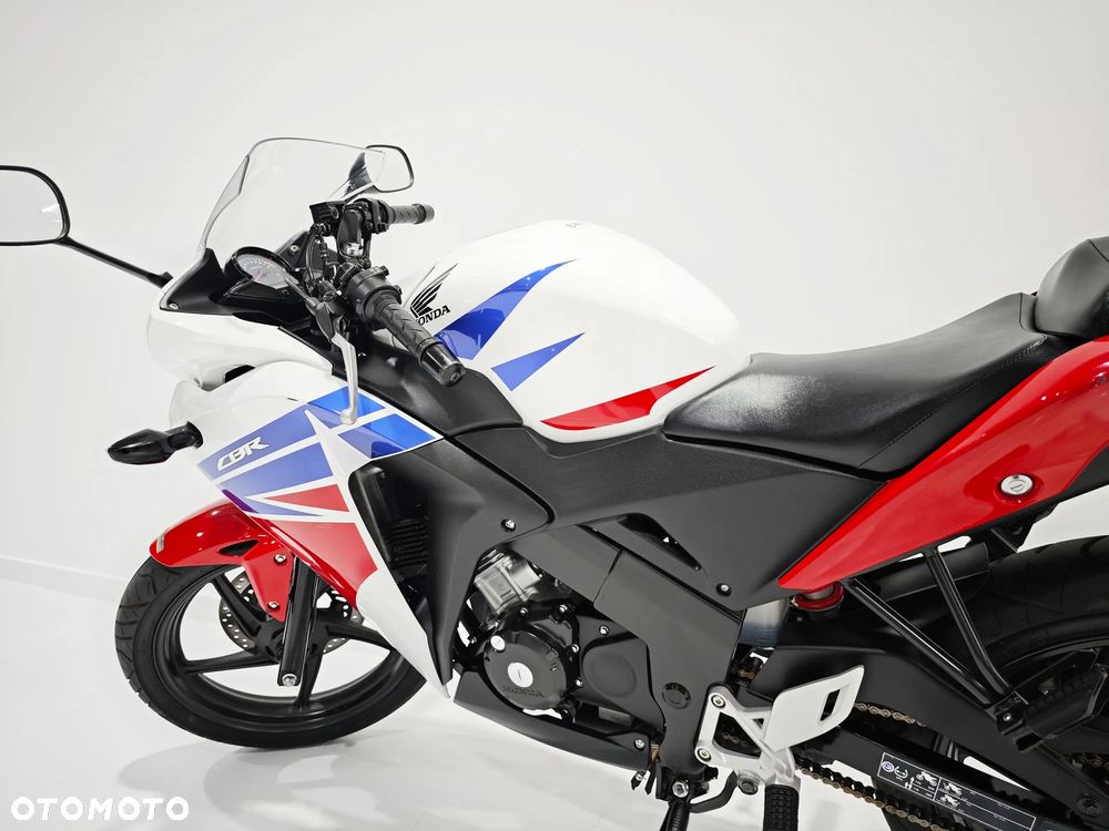 Honda CBR - 13