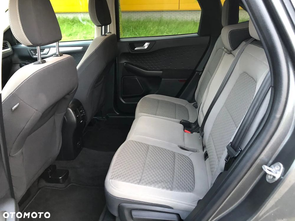 Ford Kuga - 11