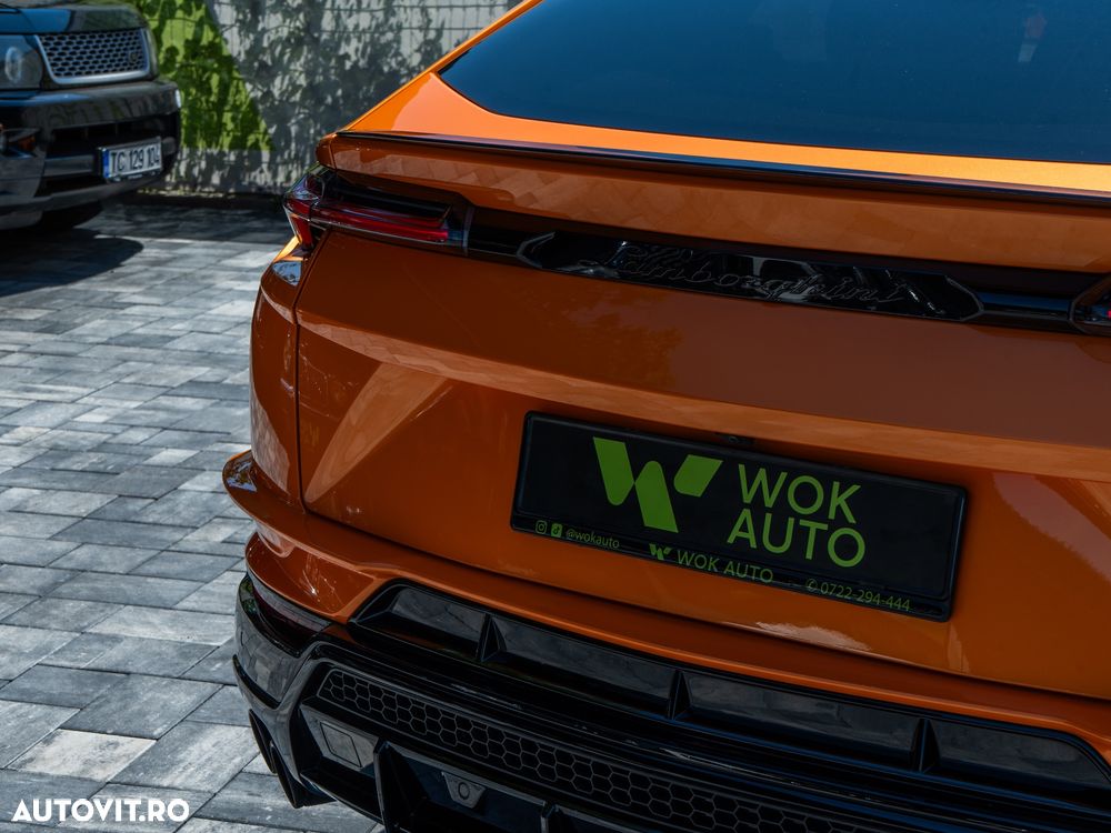 Lamborghini URUS - 12