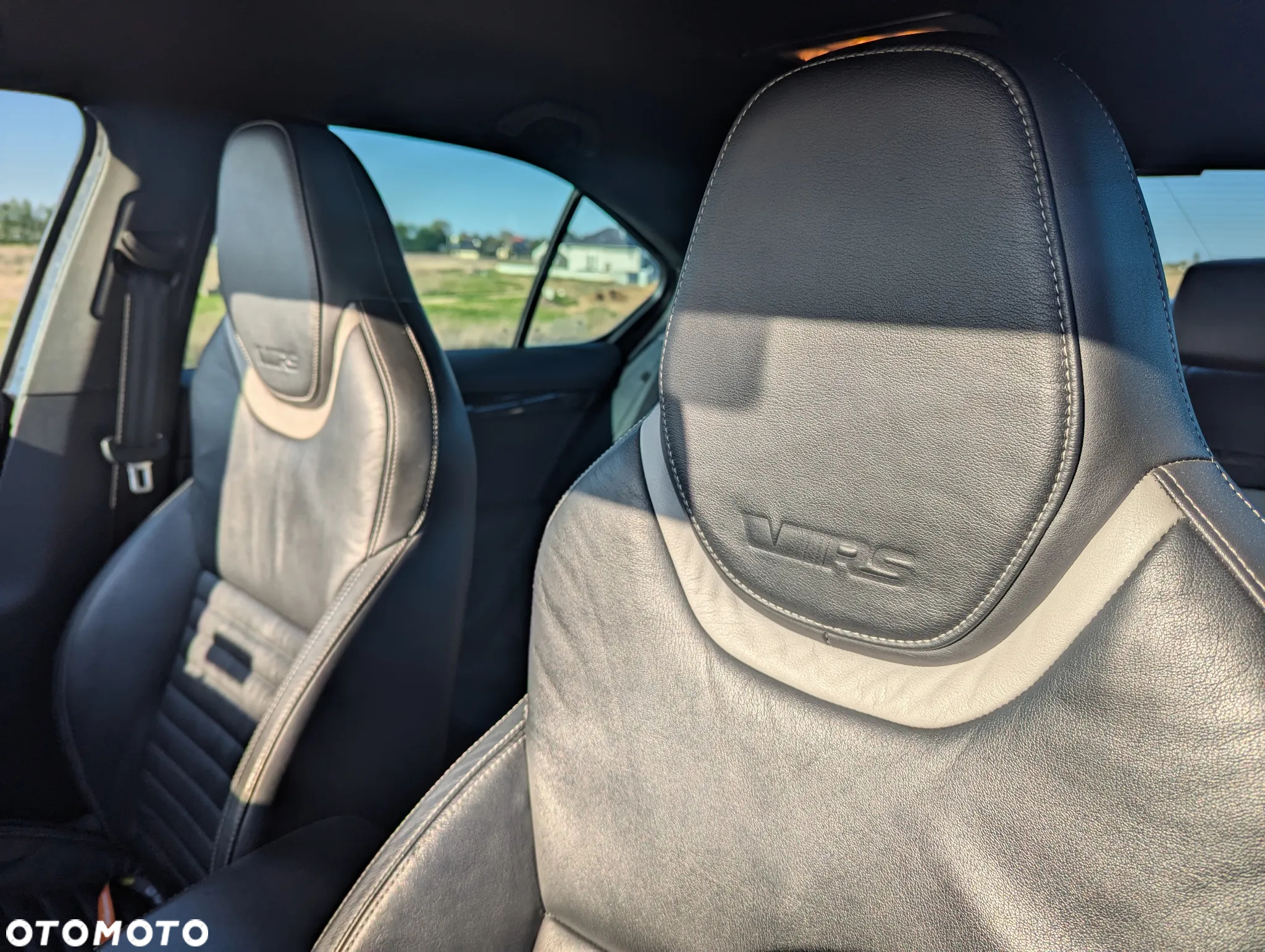 Skoda Octavia 2.0 TSI RS - 6