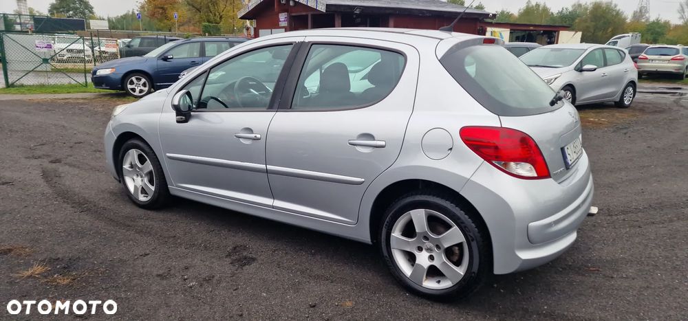 Peugeot 207 120 Automatik Sport - 24