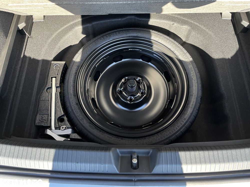 Volkswagen Golf - 37
