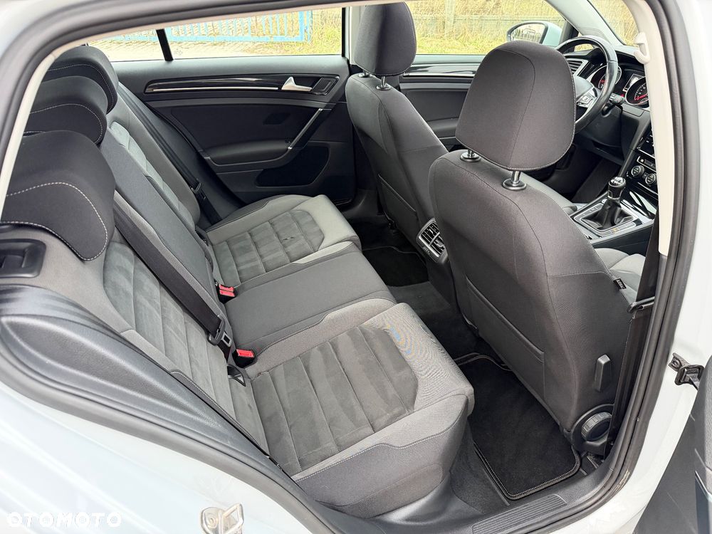 Volkswagen Golf 1.5 TSI ACT (BlueMotion Technology) Highline - 25