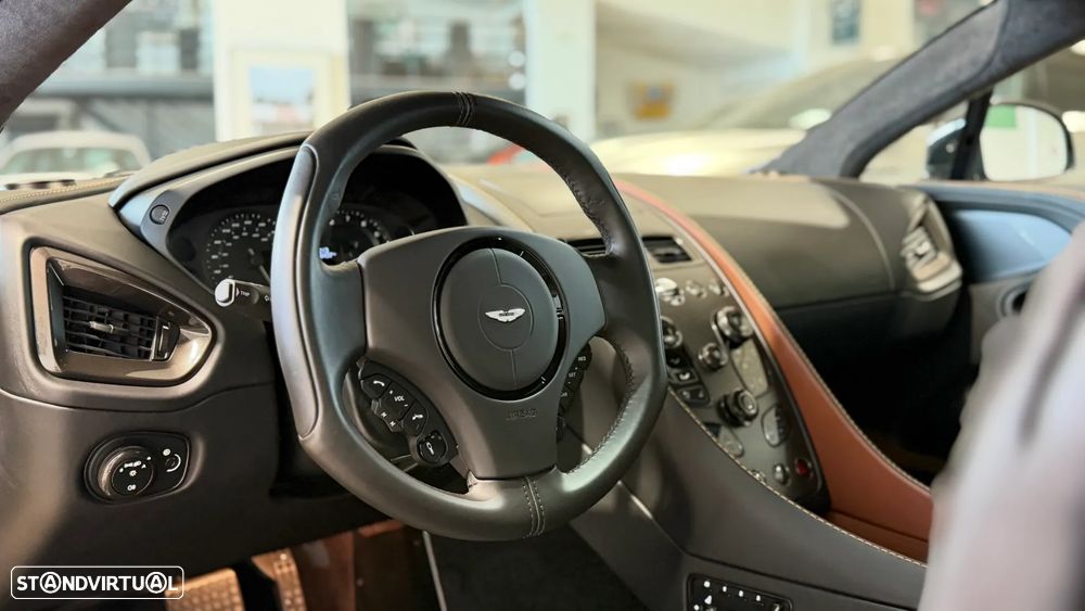 Aston Martin Vanquish S Ultimate - 18