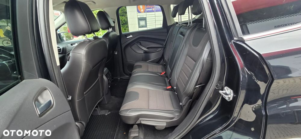 Ford Kuga 2.0 TDCi 2x4 Titanium - 34