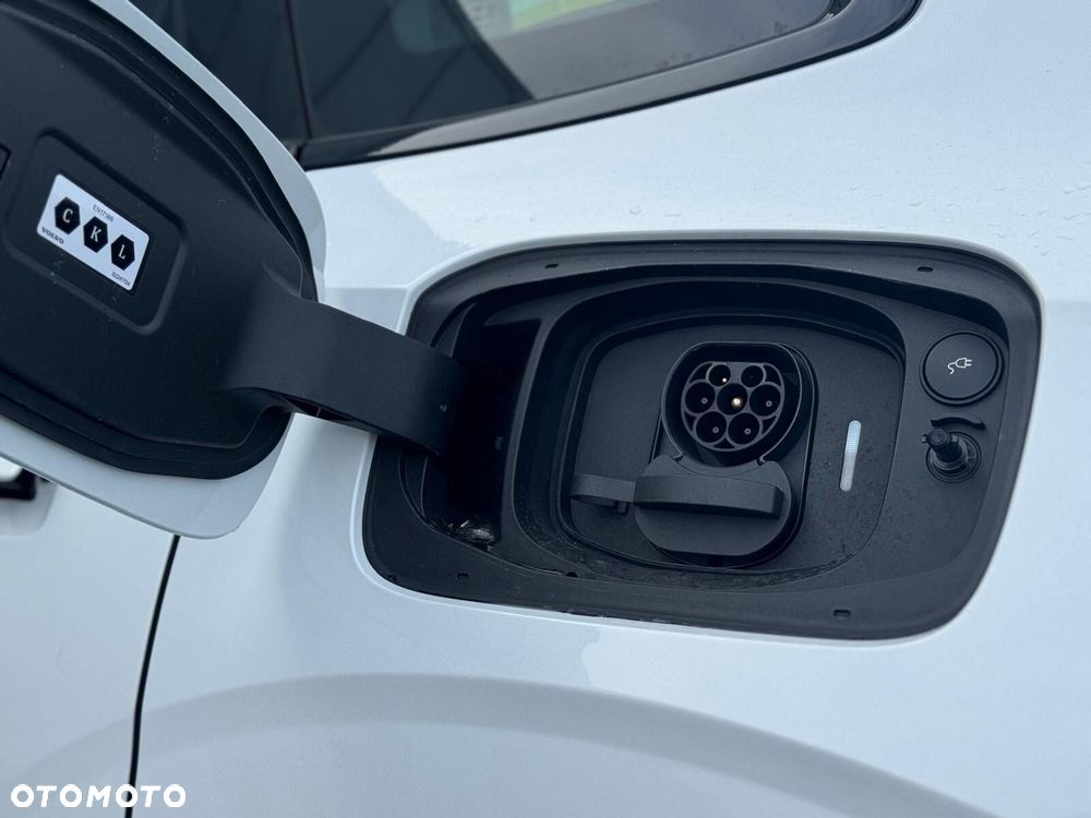 Volvo S90 - 17