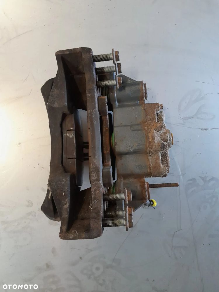 ZACISK HAMULCOWY PRZÓD PRZEDNI PRAWY LEWY DAF LF EURO 6 17.5 - 6