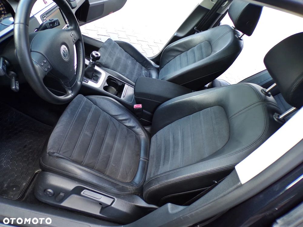 Volkswagen Passat Variant 2.0 TDI Highline - 27