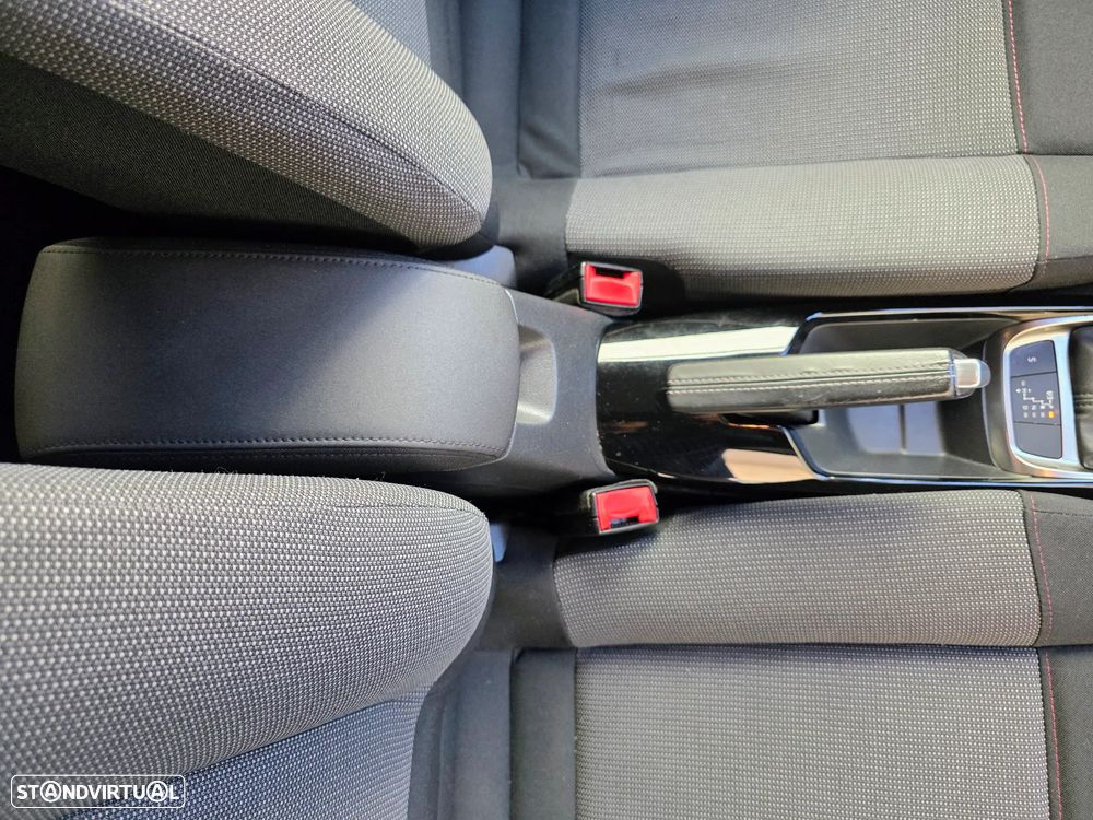 Citroën C4 Cactus 1.2 PureTech Shine EAT6 - 43