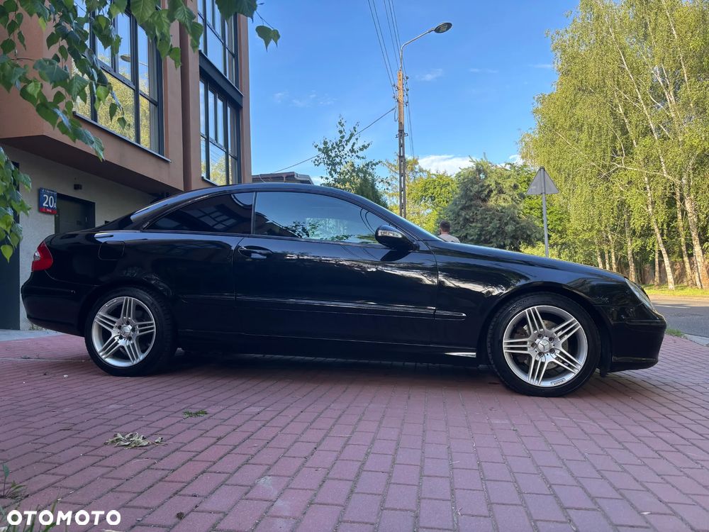 Mercedes-Benz CLK - 8
