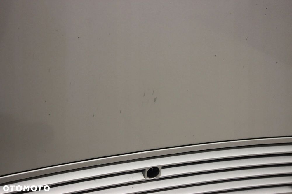 MASKA POKRYWA MERCEDES W203 SEDAN KOMBI 00R- 744 - 9