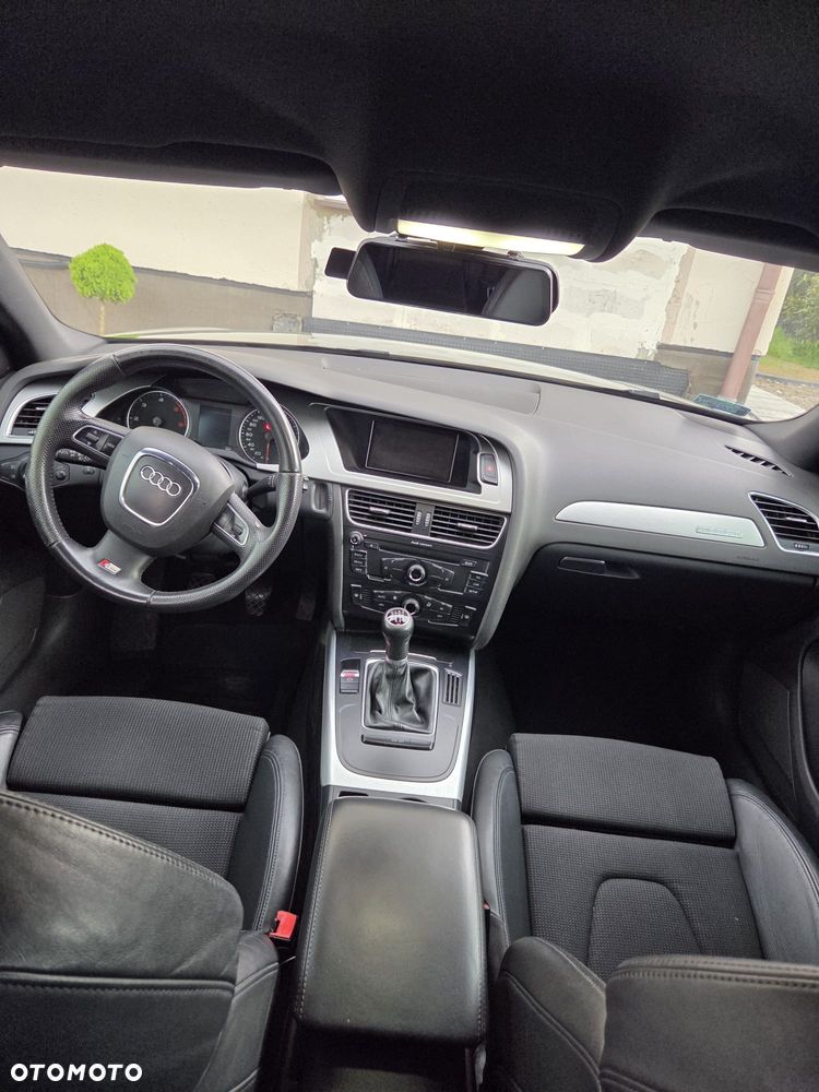 Audi A4 Avant - 10