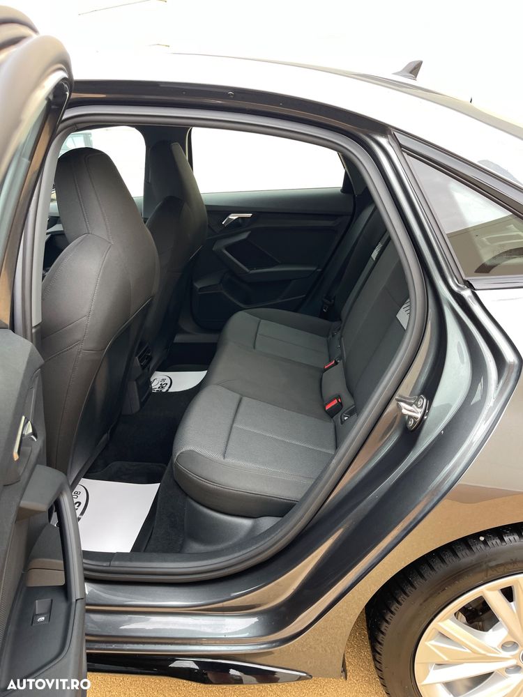 Audi A3 2.0 TDI S tronic Sport - 28