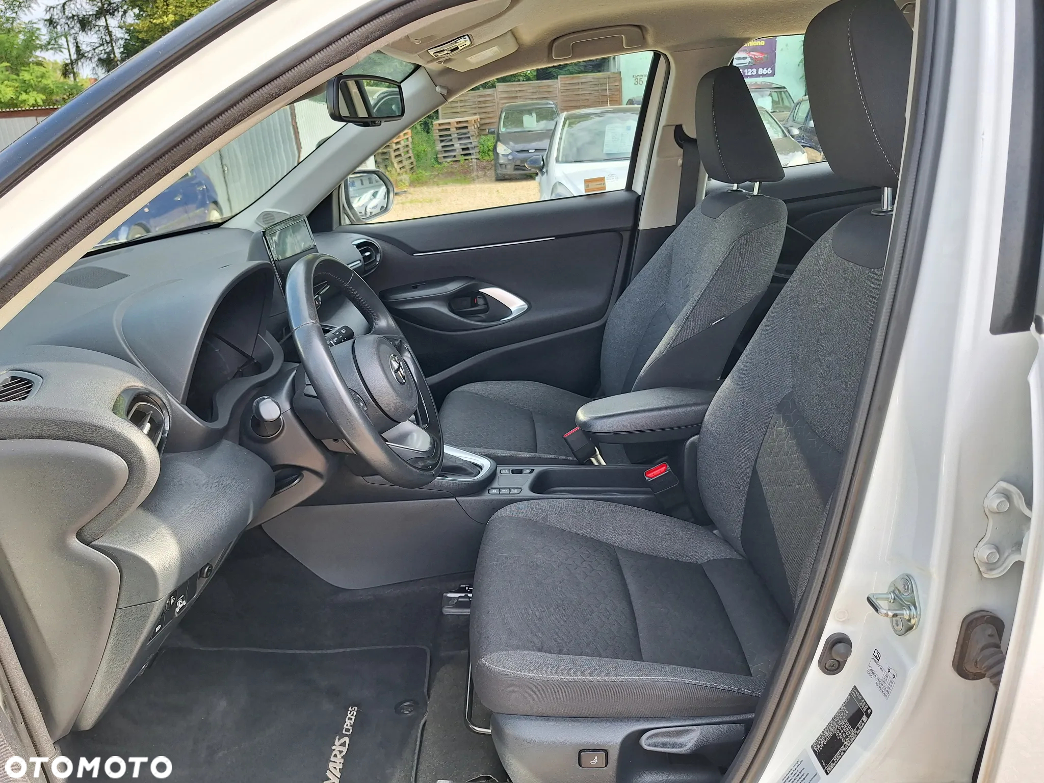 Toyota Yaris Cross Hybrid 1.5 Dynamic - 17