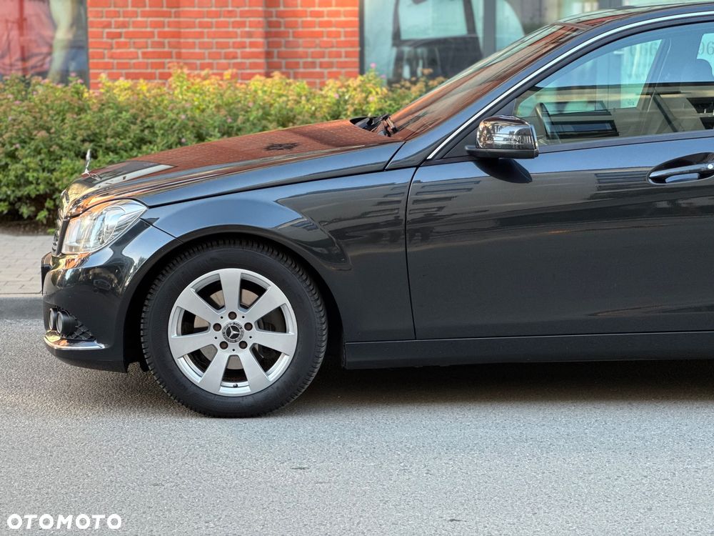 Mercedes-Benz Klasa C 180 CDI DPF (BlueEFFICIENCY) 7G-TRONIC - 5