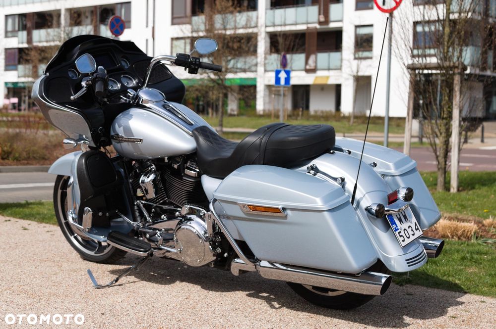 Harley-Davidson Touring Road Glide - 7