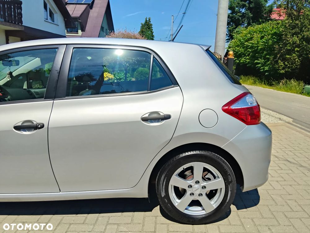 Toyota Auris 1.33 VVT-i - 17