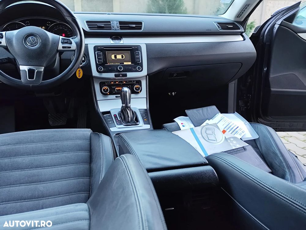 Volkswagen Passat CC - 8