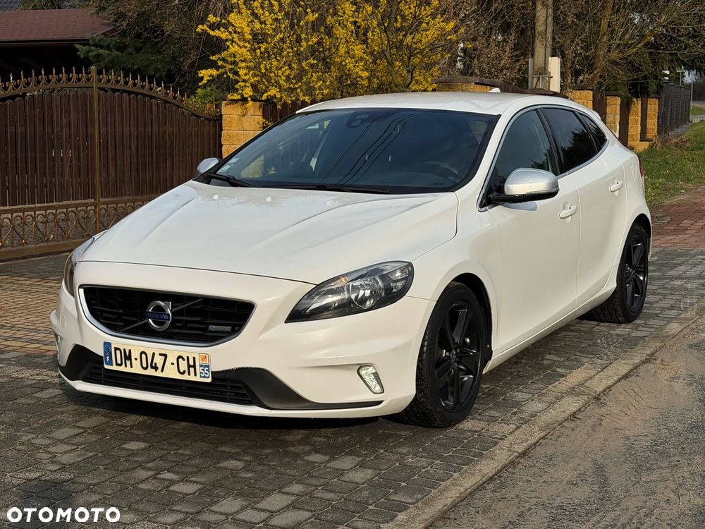 Volvo V40 D2 R Design - 22