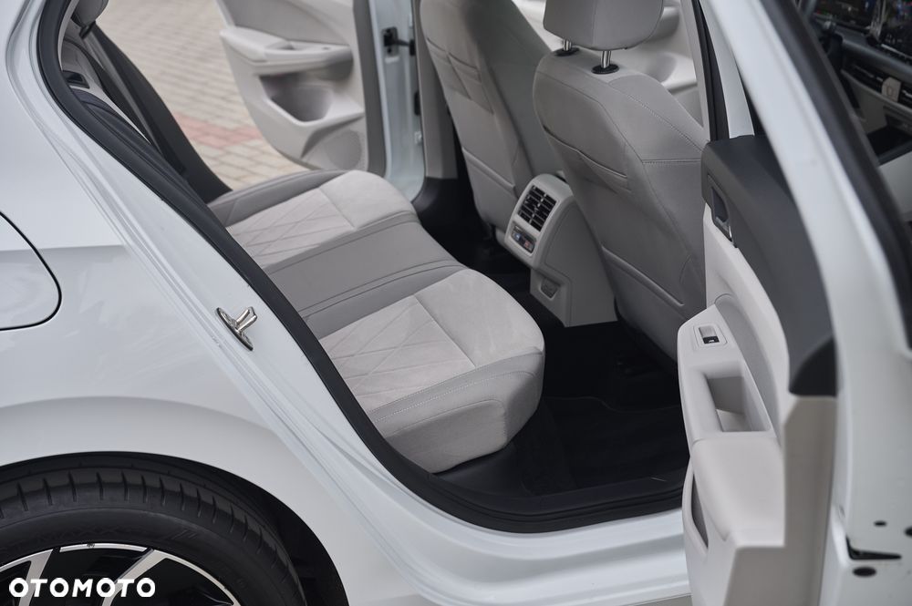 Volkswagen Golf 1.5 TSI BMT Evo Highline DSG - 23