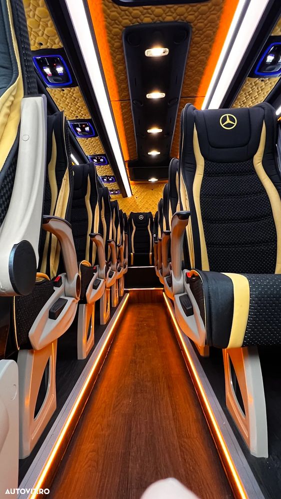 Mercedes-Benz Sprinter 517 CDI Microbuz 19+1+1 - 16