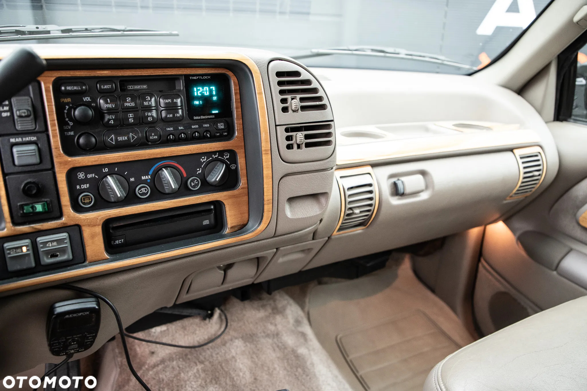 Chevrolet Tahoe - 29