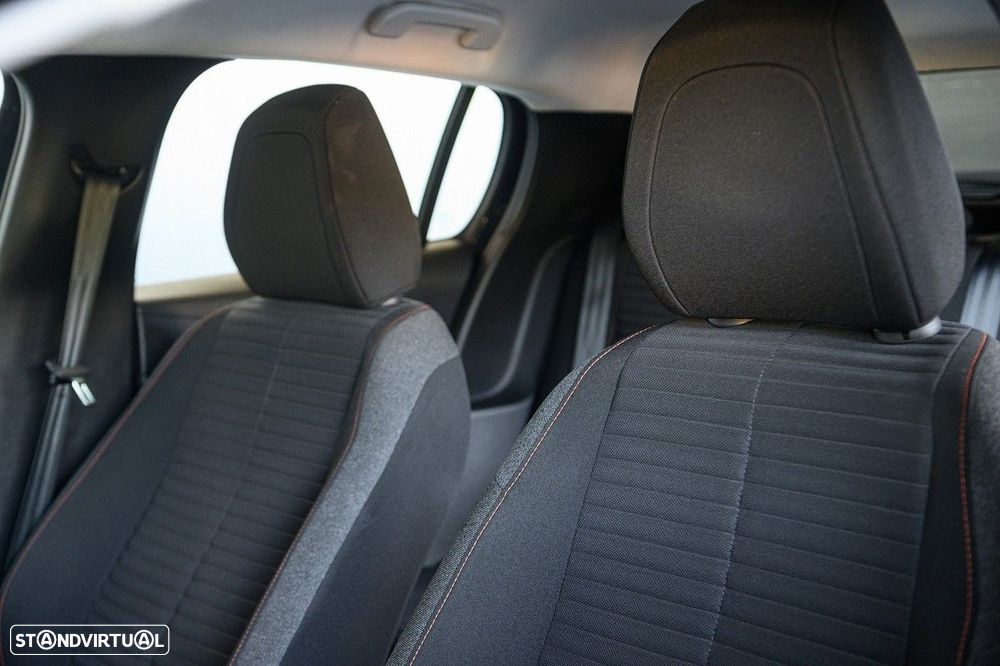Peugeot 208 1.2 PureTech Active - 30