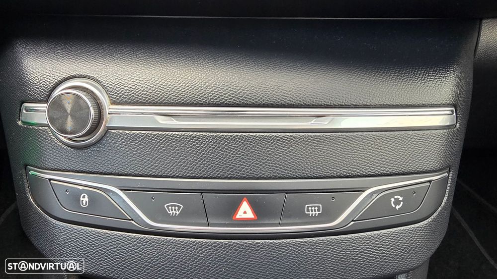 Peugeot 308 SW 1.5 BlueHDi Style - 37