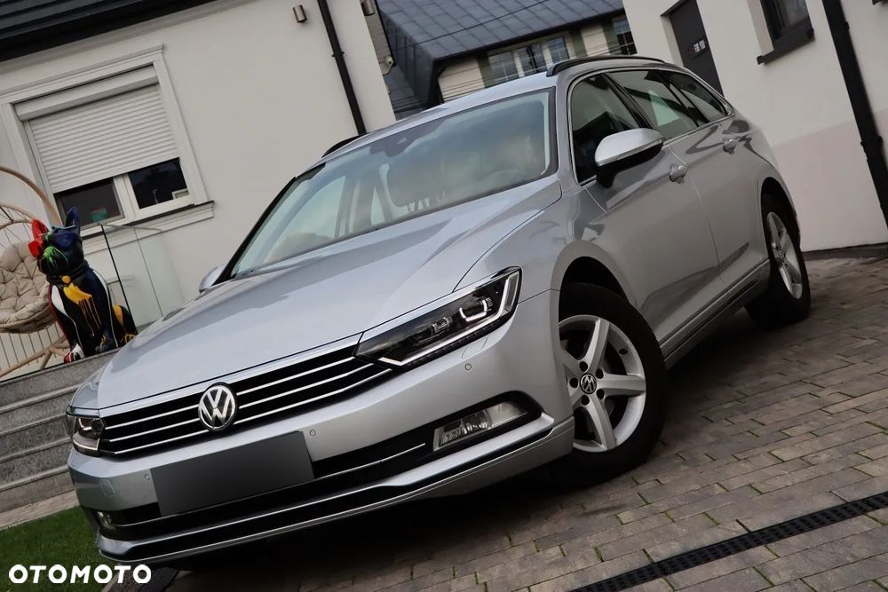 Volkswagen Passat 2.0 TDI BMT Comfortline DSG - 1