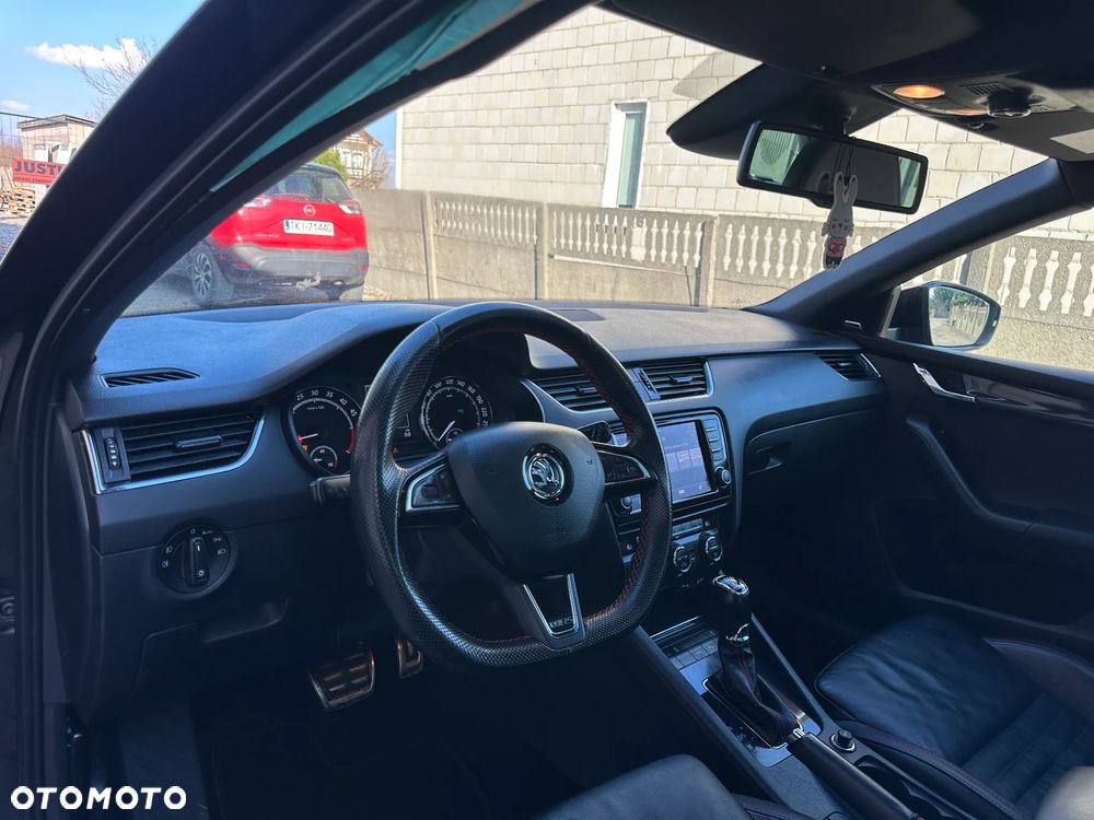 Skoda Octavia 2.0 TDI DSG RS - 7