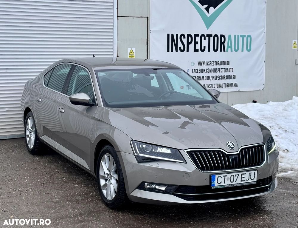 Skoda Superb 2.0 TDI DSG Ambition - 8