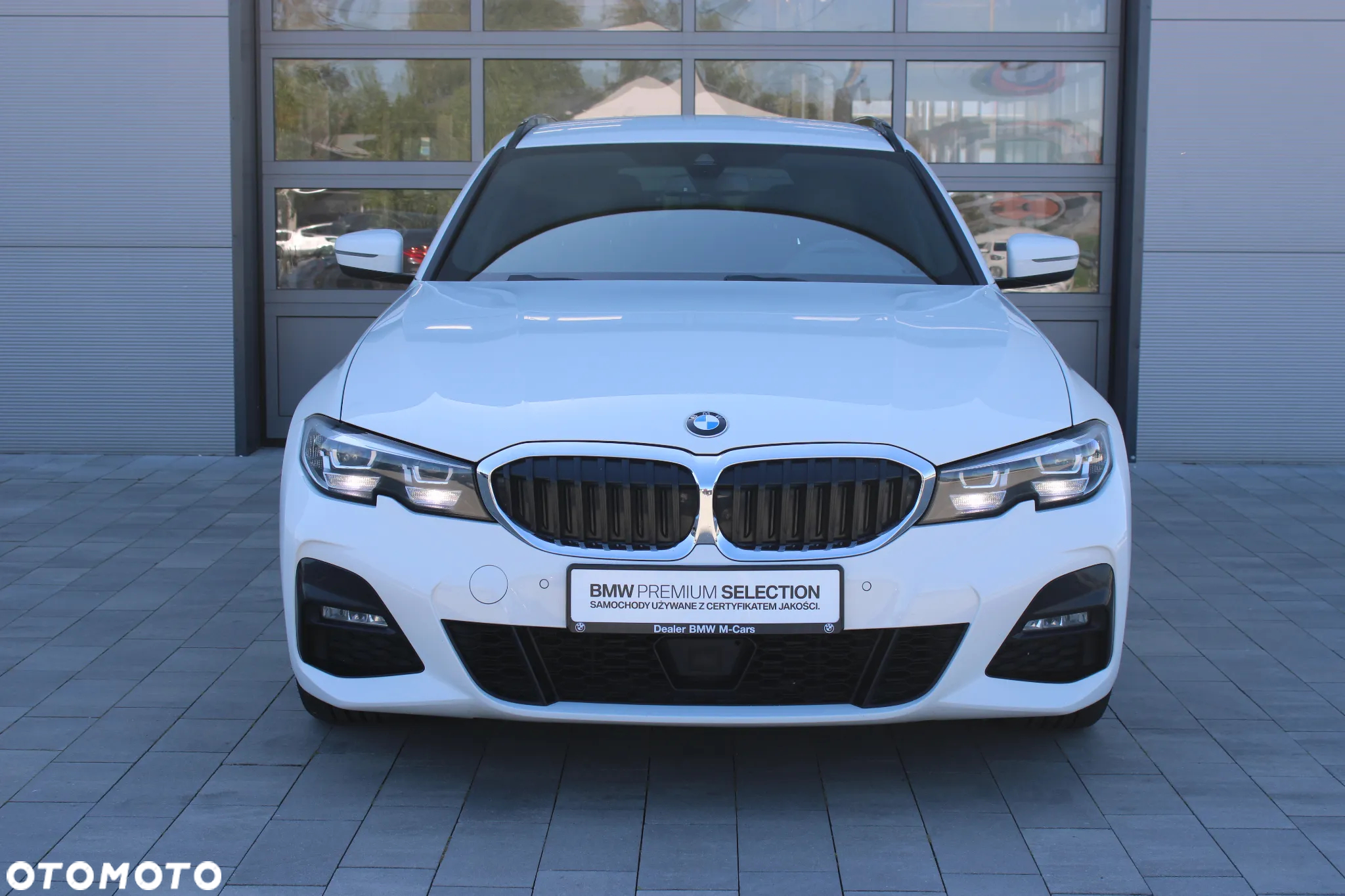 BMW Seria 3 330i xDrive M Sport sport - 2