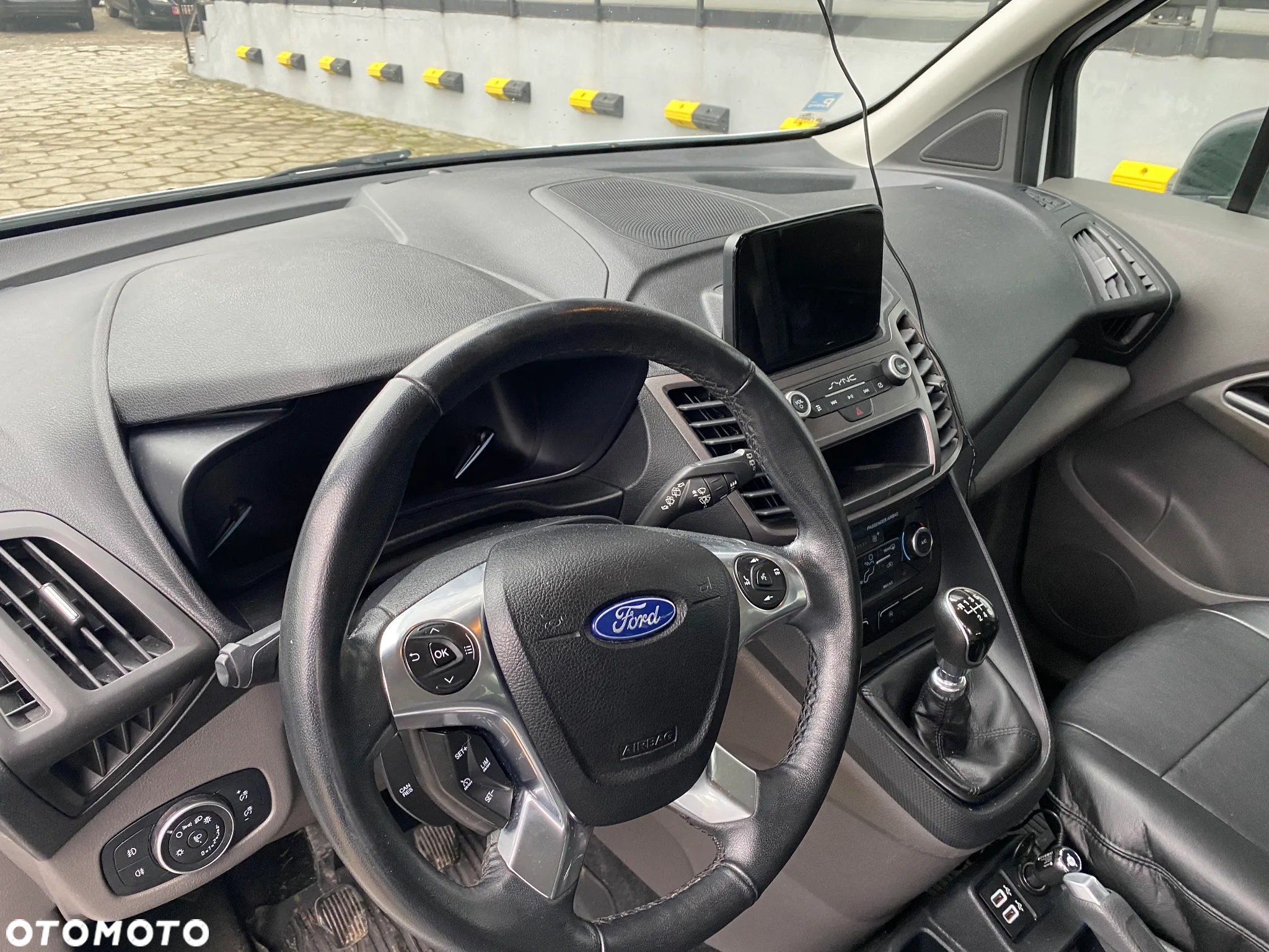 Ford Tourneo Connect 1.5 EcoBlue Titanium - 13