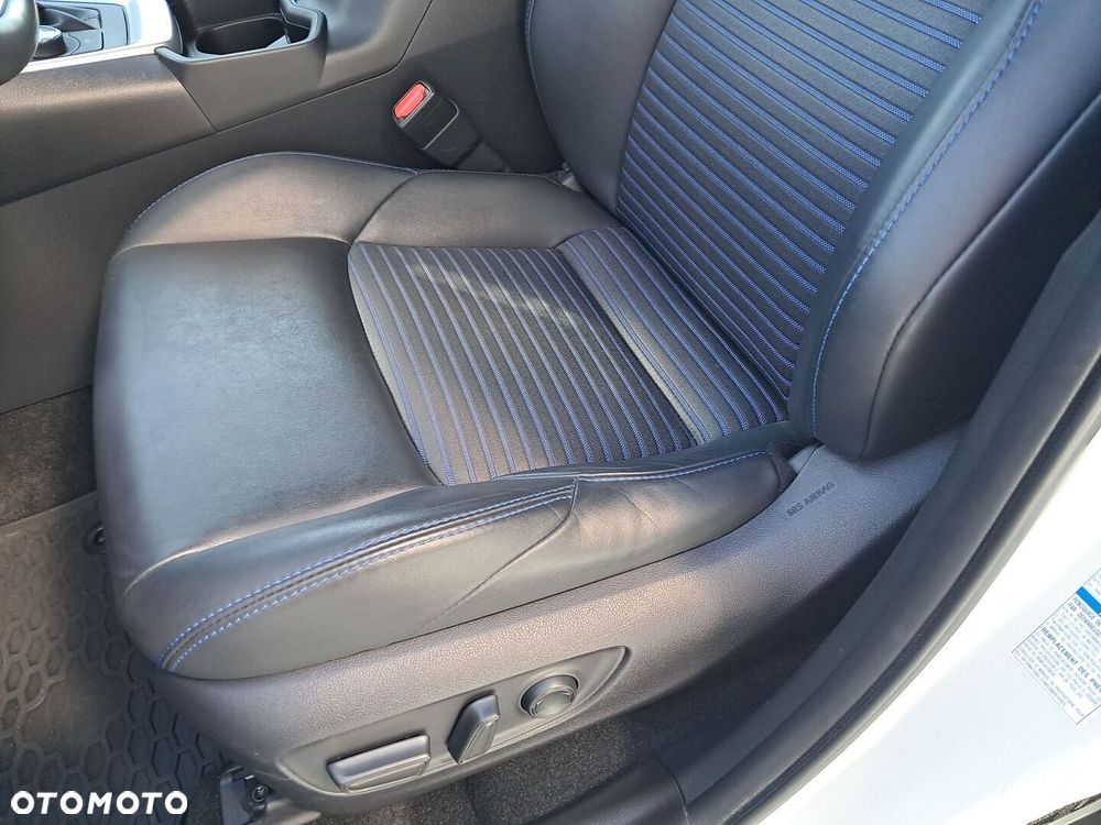 Toyota RAV4 2.5 Hybrid Selection 4x4 - 13