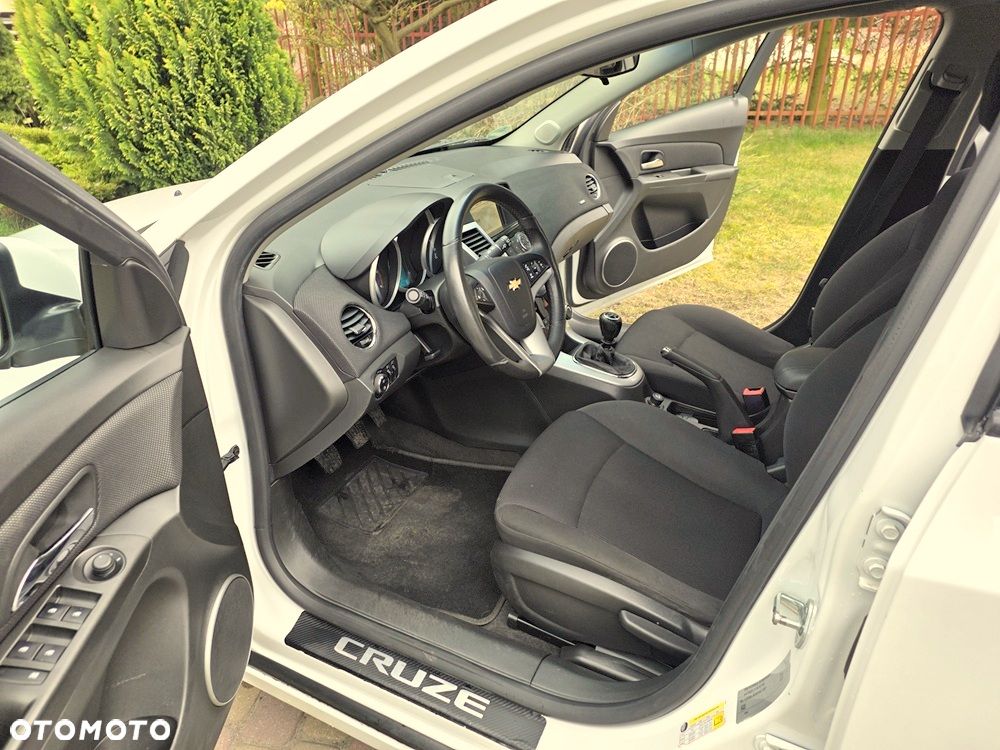 Chevrolet Cruze 1.7 D LT+ - 22