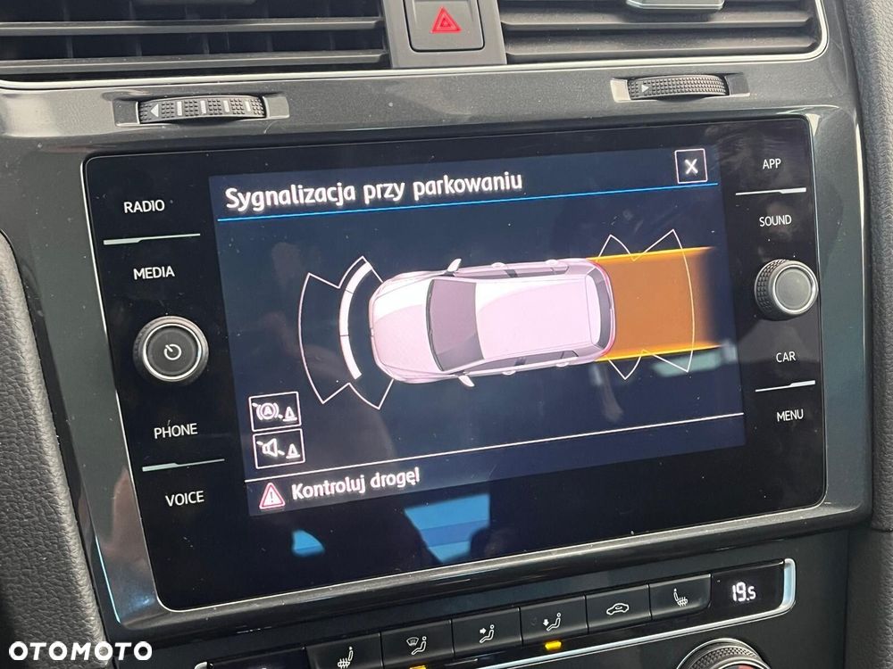 Volkswagen Golf 1.5 TSI BMT Evo Comfortline DSG - 25