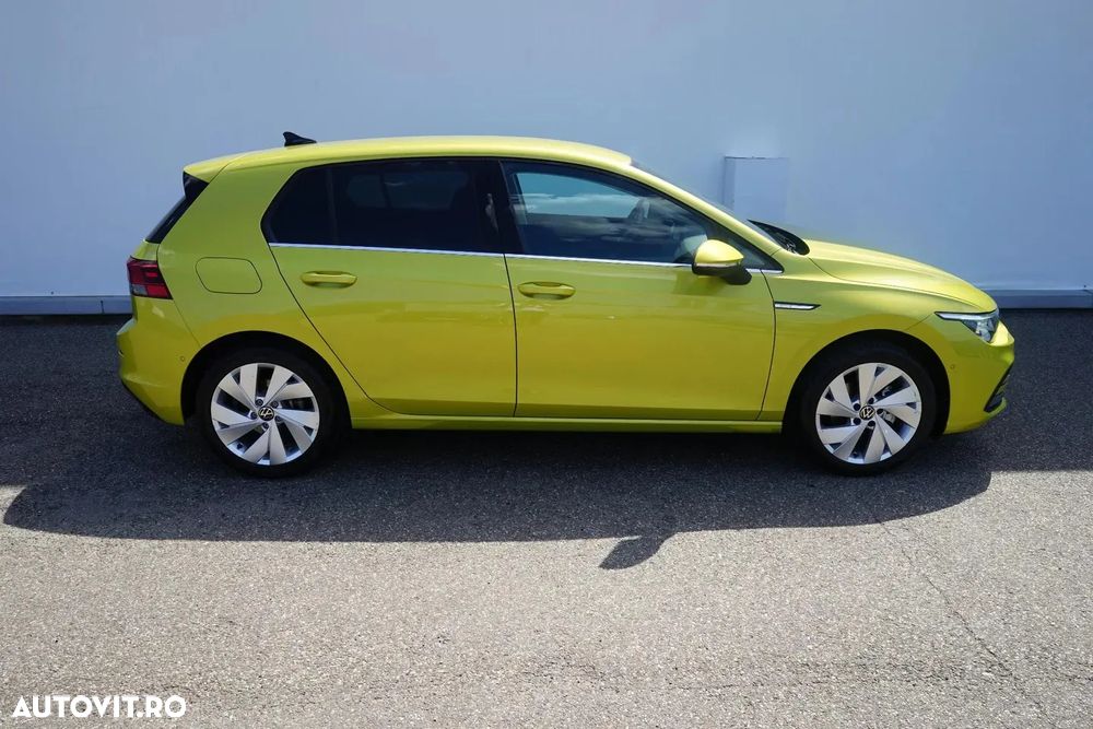 Volkswagen Golf 1.5 eTSI ACT DSG MHEV Style - 8