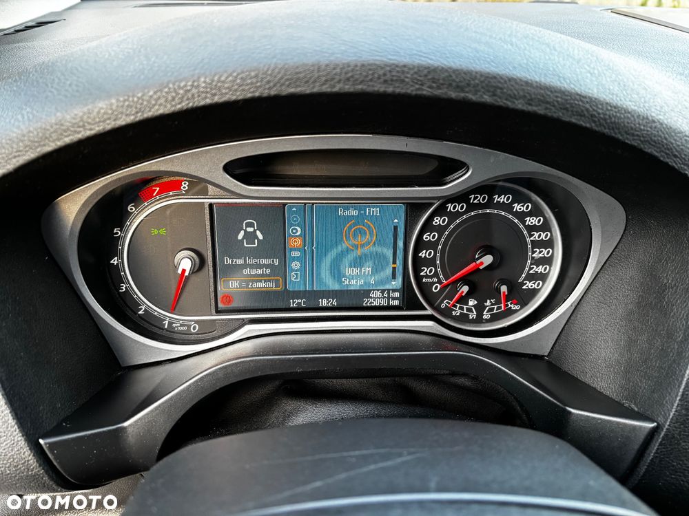 Ford S-Max 2.0 Titanium - 26