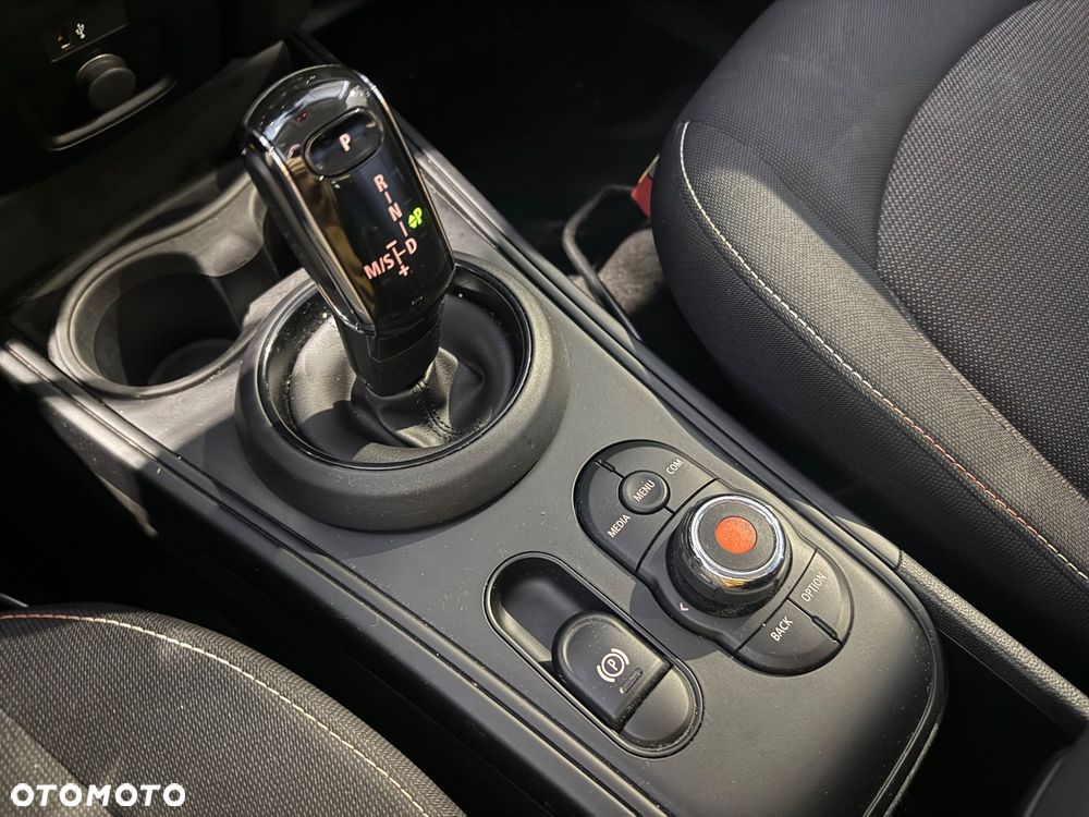 MINI Countryman One - 18