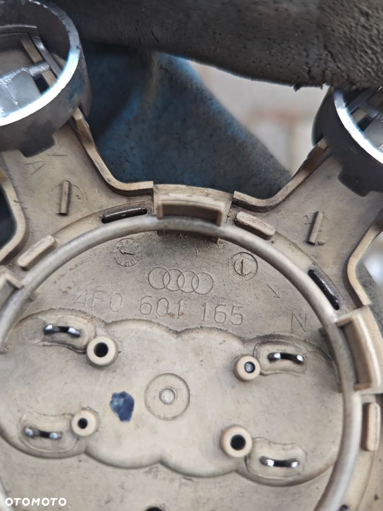 Dekielek kołpak kapsel alufelgi Audi 4F0601165 - 2