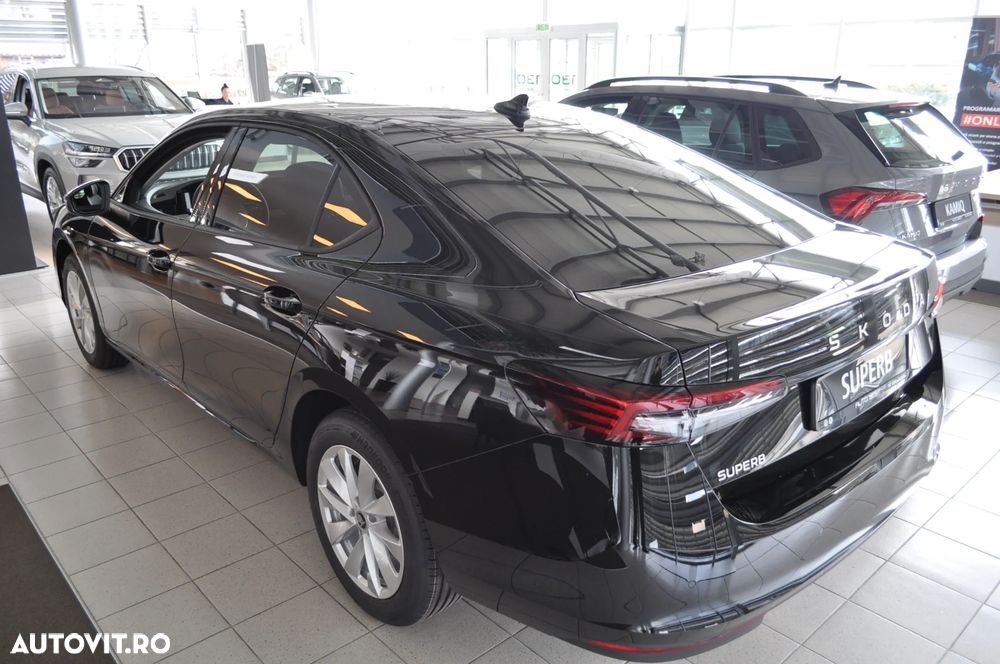 Skoda Superb 2.0 TDI DSG Selection - 7