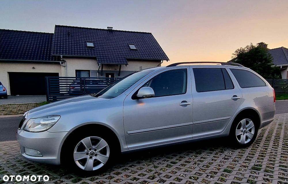 Skoda Octavia 1.8 TSI Elegance DSG - 10