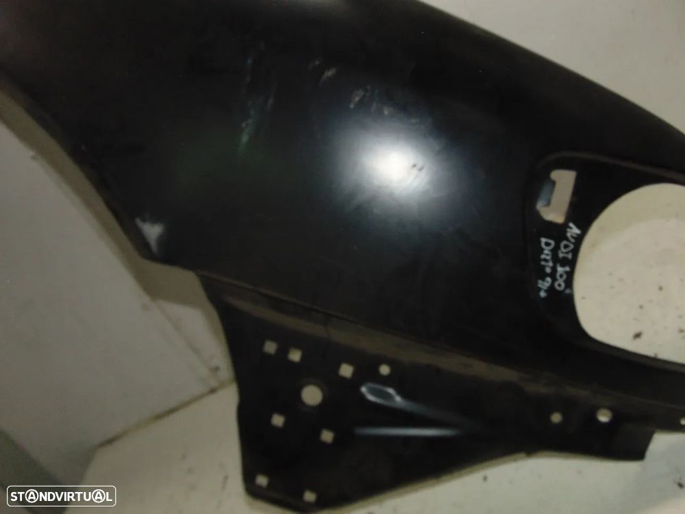 Audi 100 guarda lamas - 4