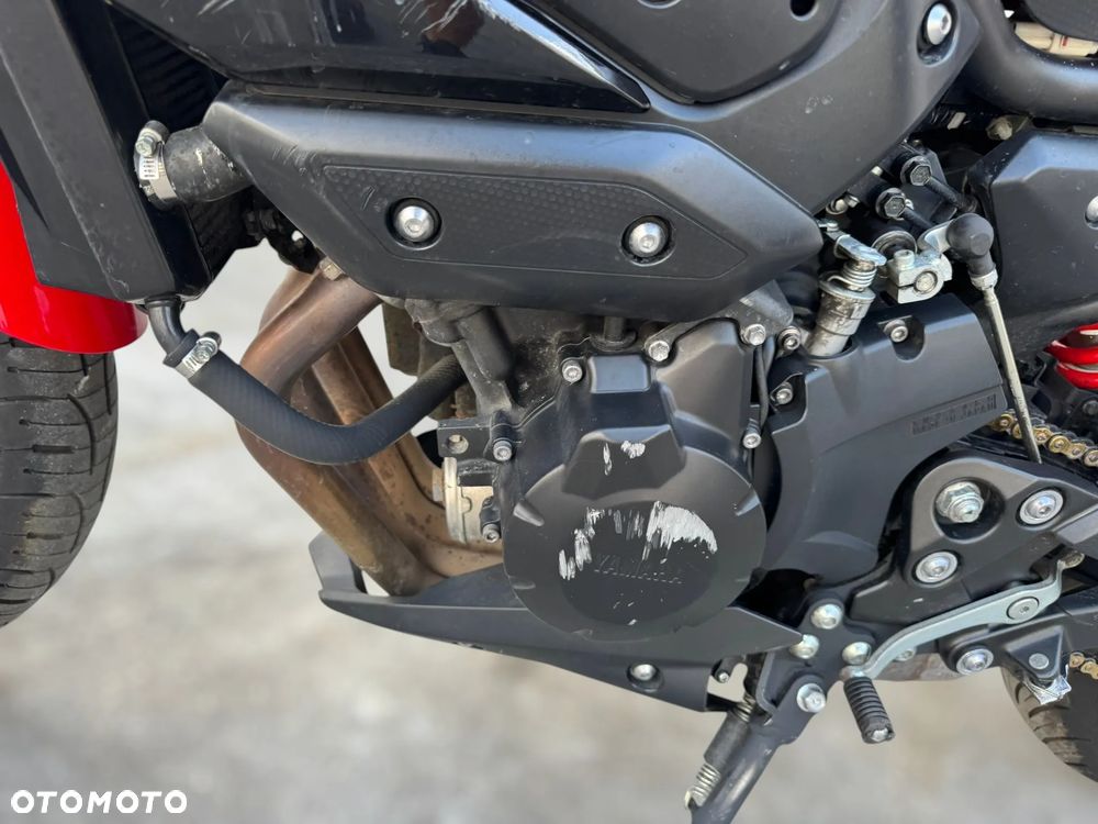 Yamaha XJ - 9