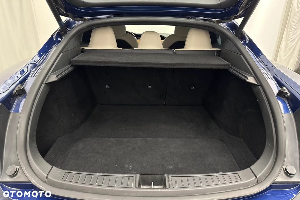 Tesla Model S Long Range Plus - 10
