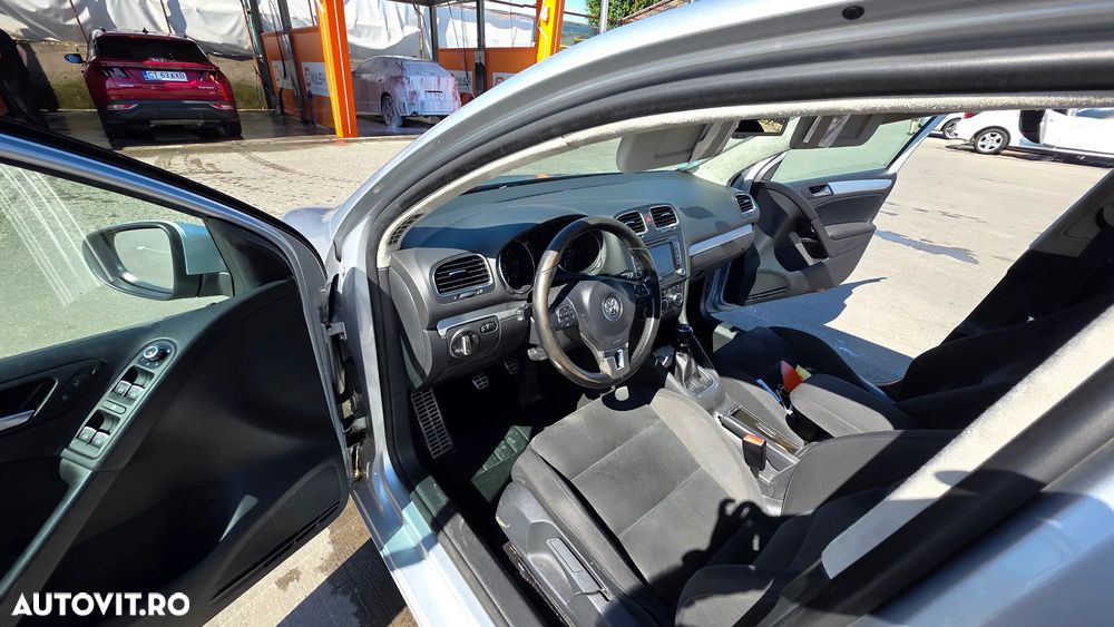 Volkswagen Golf 2.0 TDI Highline - 16