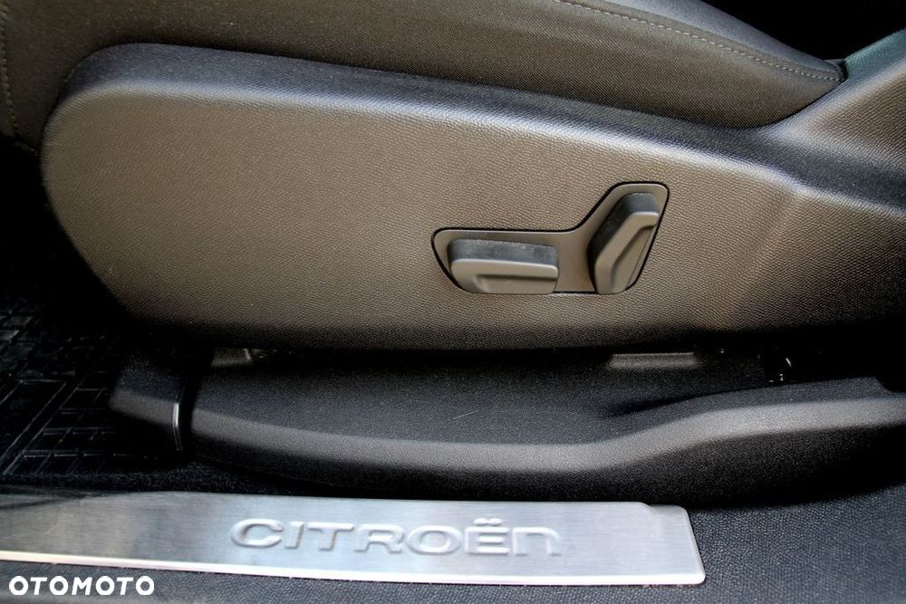 Citroën C5 Aircross 1.2 PureTech Shine EAT8 - 33